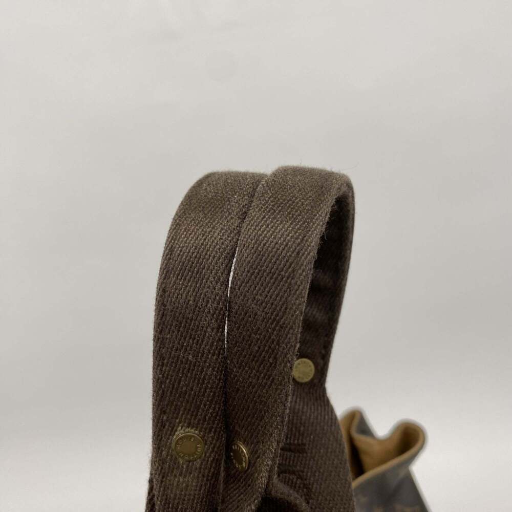 LOUIS VUITTON Brown Monogram Tote Bag - Picture 13 of 14